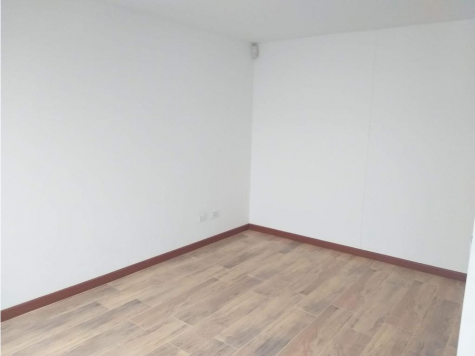 Casa en venta en Barrios Unidos, Bogotá · foto 3 de 14