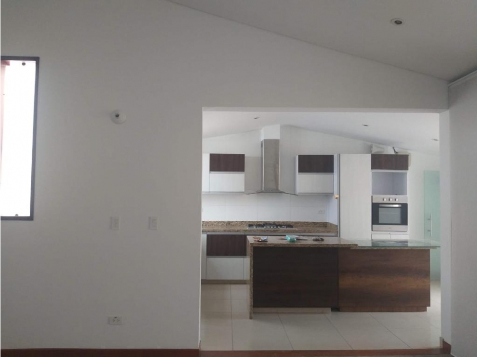 Casa en venta en Barrios Unidos, Bogotá · foto 12 de 14