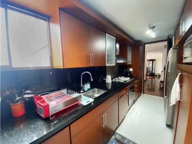 Apartamento de 3 alcobas en venta en La Calleja, Bogotá, 185 m² · foto 9 de 24