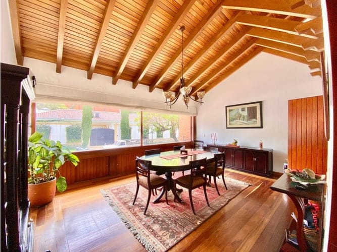 Casa de 4 alcobas en venta en Santa Ana, Bogotá, 680 m² · foto 4 de 12