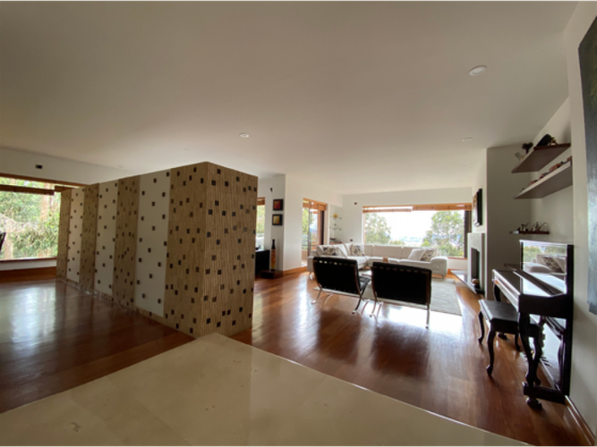 Apartamento de 5 alcobas en venta en Montearroyo, Bogotá, 318 m² · foto 2 de 19