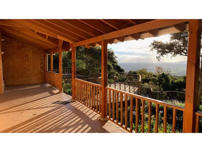 Casa de 4 alcobas en venta en Autopista Norte, Bogotá, 500 m² · foto 9 de 11