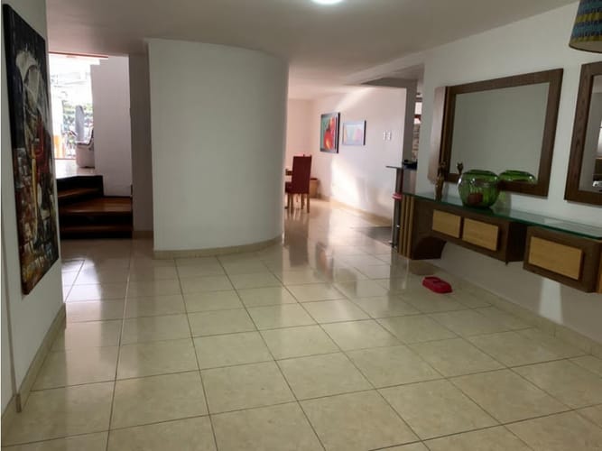 Casa de 4 alcobas en venta en La Cabrera, Bogotá, 490 m² · foto 3 de 24