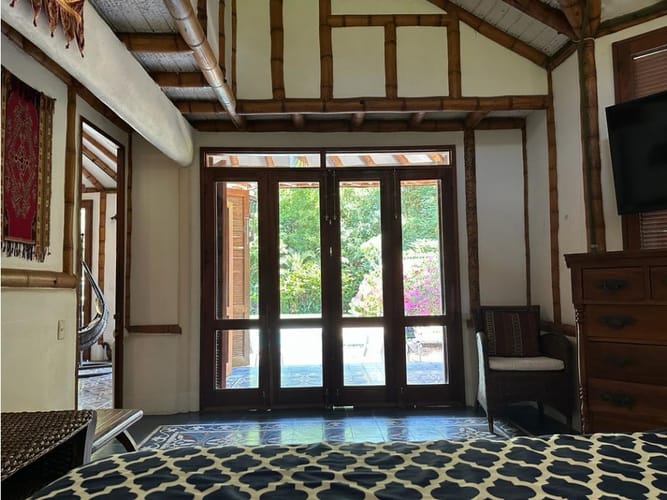 Casa de 4 alcobas en venta en Ricaurte, 360 m² · foto 10 de 16