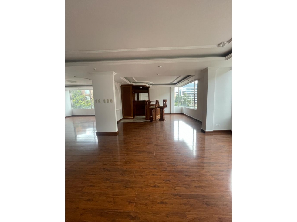 Apartamento en venta en Chico Norte, Bogotá · foto 2 de 21