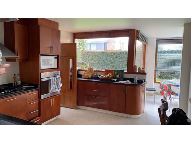 Casa de 4 alcobas en venta en Guaymaral, Bogotá, 430 m² · foto 6 de 24