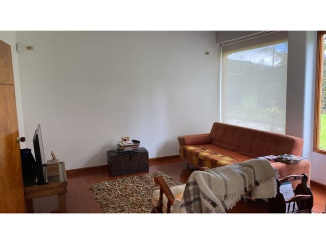 Casa de 4 alcobas en venta en Guaymaral, Bogotá, 430 m² · foto 11 de 24