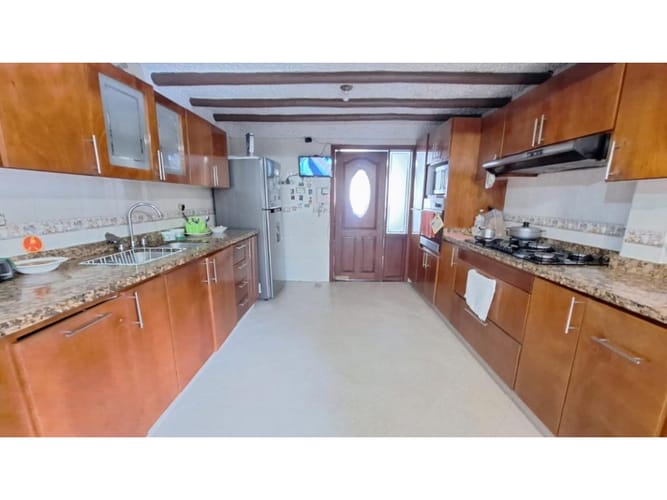 Casa de 3 alcobas en venta en Santa Ana, Bogotá, 254 m² · foto 9 de 24