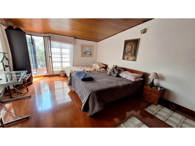 Casa de 3 alcobas en venta en Santa Ana, Bogotá, 254 m² · foto 12 de 24