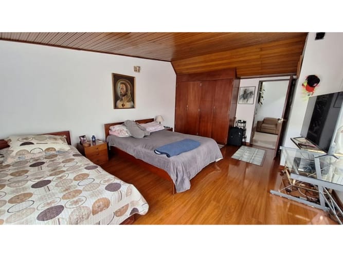 Casa de 3 alcobas en venta en Santa Ana, Bogotá, 254 m² · foto 14 de 24