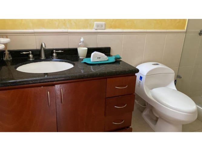 Casa de 4 alcobas en venta en Guaymaral, Bogotá, 430 m² · foto 17 de 24