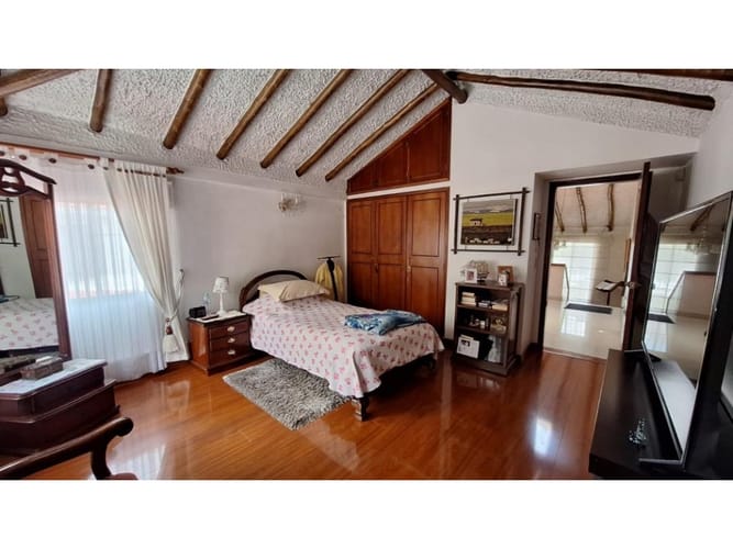 Casa de 3 alcobas en venta en Santa Ana, Bogotá, 254 m² · foto 19 de 24