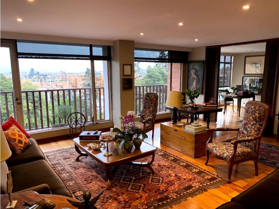 Apartamento en venta en El Refugio, Bogotá · foto 2 de 24