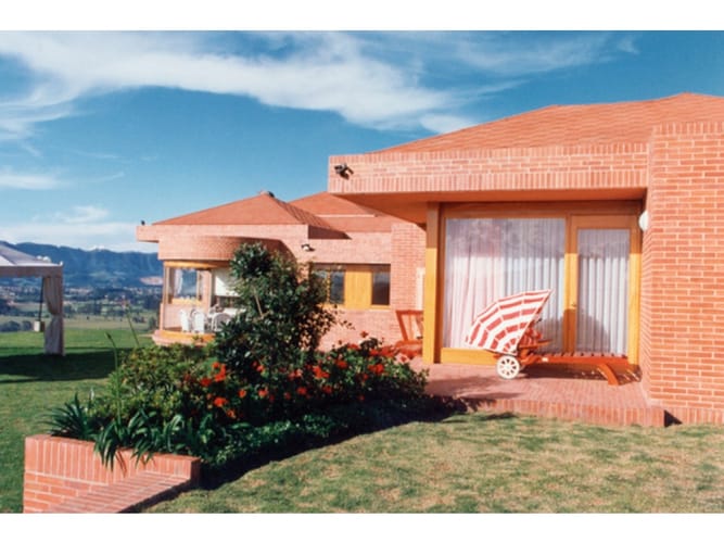 Casa de 4 alcobas en venta en Yerbabuena, Chía, 1000 m² · foto 3 de 8