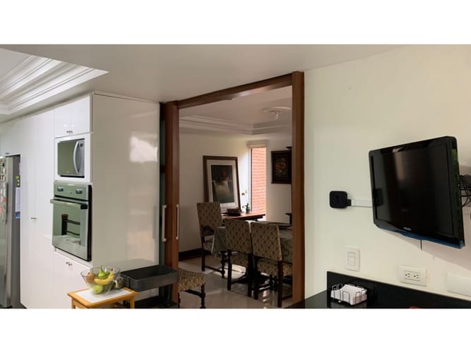 Casa de 3 alcobas en venta en Montearroyo, Bogotá, 330 m² · foto 9 de 13