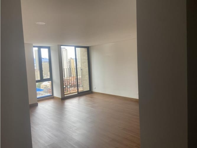 Apartamento de 3 alcobas en venta en Teusaquillo, Bogotá, 100 m² · foto 3 de 23
