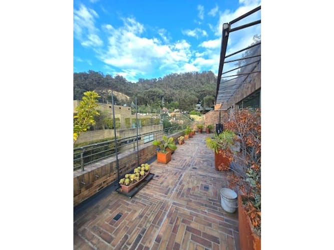 Apartamento de 3 alcobas en venta en El Seminario, Bogotá, 244 m² · foto 3 de 24