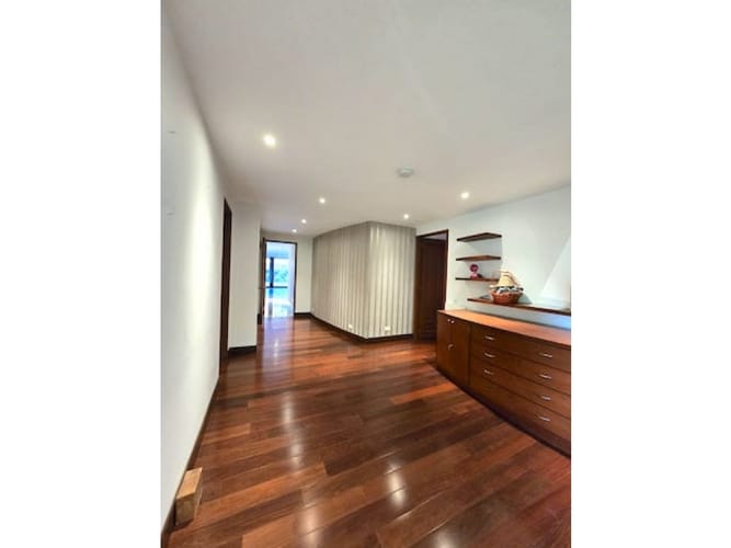 Apartamento de 3 alcobas en venta en El Seminario, Bogotá, 244 m² · foto 11 de 24