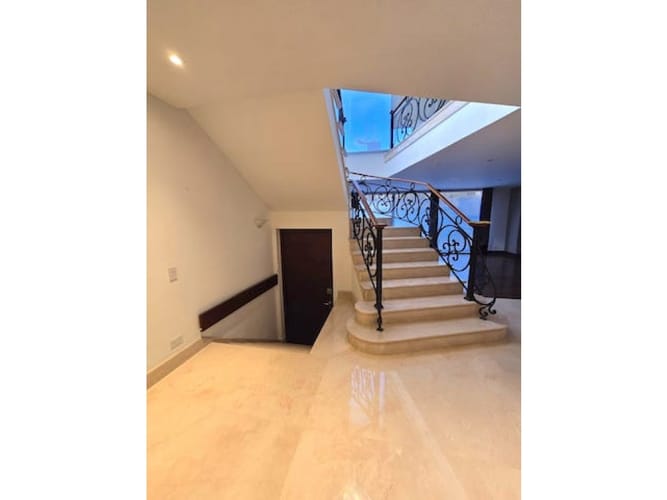 Apartamento de 3 alcobas en venta en El Seminario, Bogotá, 244 m² · foto 24 de 24
