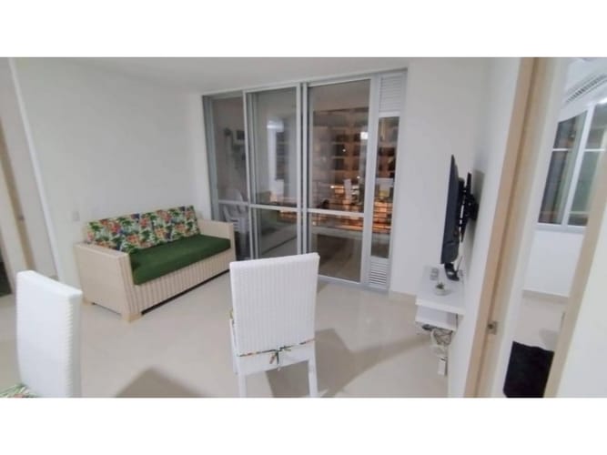 Apartamento de 3 alcobas en venta en La Carrera, Ricaurte, 62 m² · foto 2 de 23