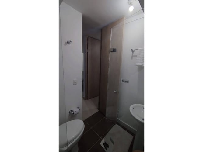 Apartamento de 3 alcobas en venta en La Carrera, Ricaurte, 62 m² · foto 7 de 23