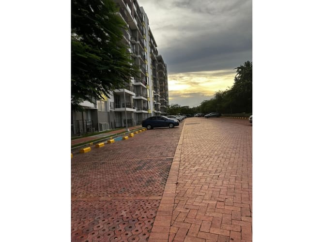 Apartamento de 3 alcobas en venta en La Carrera, Ricaurte, 62 m² · foto 21 de 23