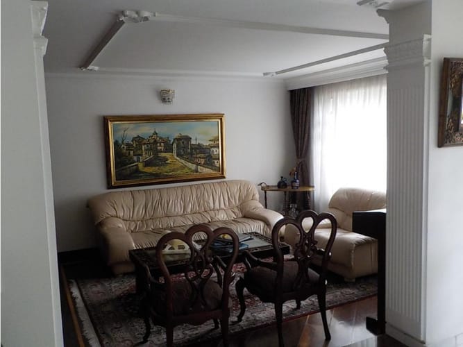 Casa de 3 alcobas en venta en Santa Barbara, Bogotá, 442 m² · foto 3 de 24