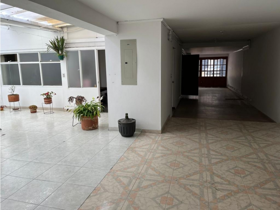 Casa en venta en La Castellana, Bogotá · foto 4 de 24