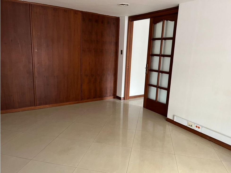 Casa en venta en La Castellana, Bogotá · foto 8 de 24