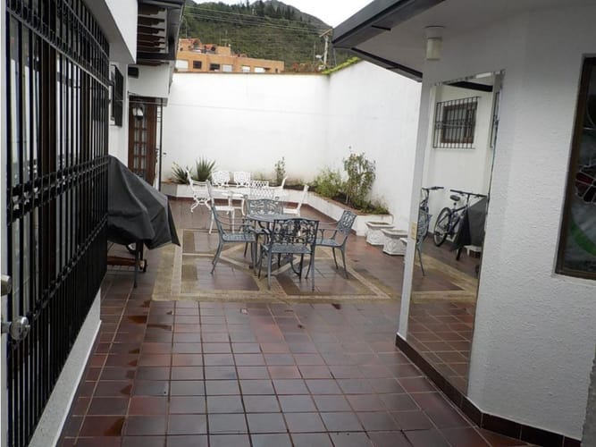 Casa de 3 alcobas en venta en Santa Barbara, Bogotá, 442 m² · foto 20 de 24
