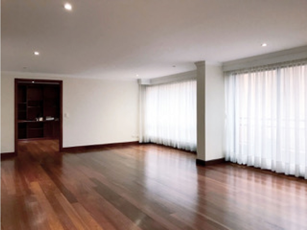 Apartamento en venta en El Nogal, Bogotá · foto 2 de 24