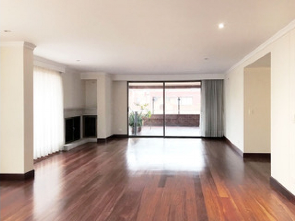 Apartamento en venta en El Nogal, Bogotá · foto 3 de 24