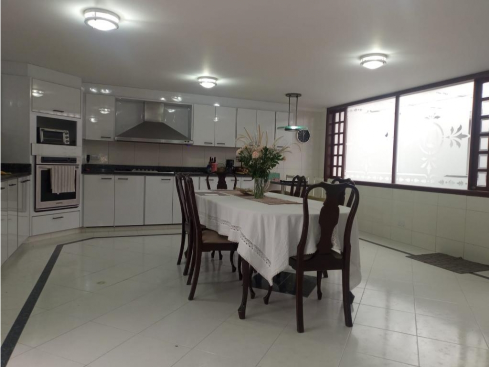 Casa en venta en Usaquen, Bogotá · foto 9 de 15