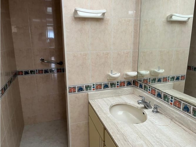 Apartamento en venta en Santa Barbara, Bogotá · foto 17 de 24