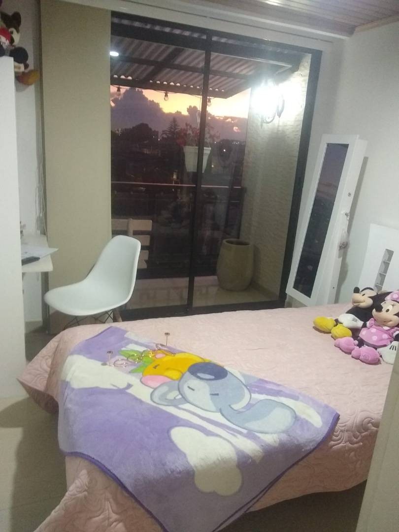 Casa en venta en Villa Luz, Bogotá · foto 6 de 20