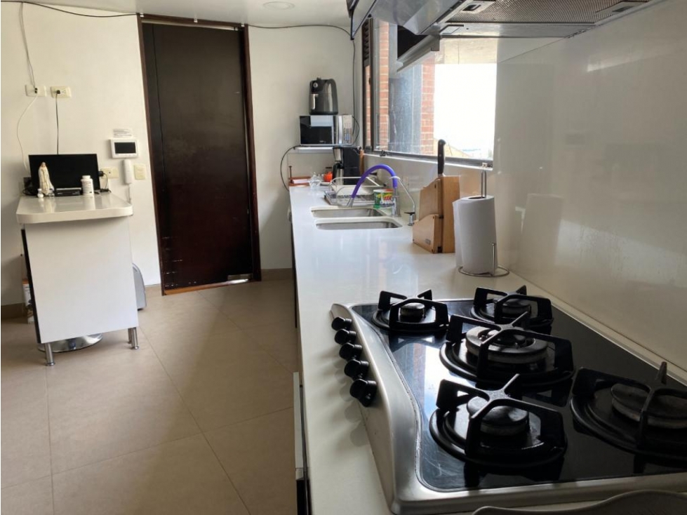 Apartamento en venta en El Refugio, Bogotá · foto 10 de 24
