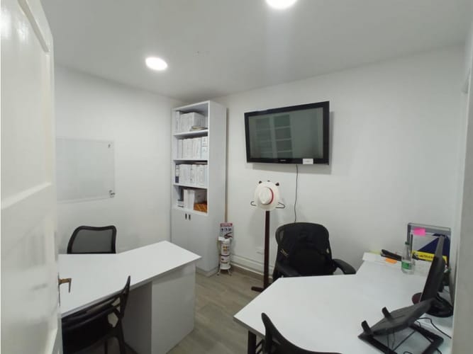 Casa de 5 alcobas en venta en Chapinero Alto, Bogotá, 224 m² · foto 3 de 23