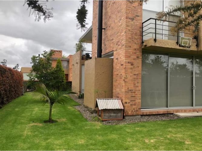 Casa de 3 alcobas en venta en Yerbabuena, Chía, 210 m² · foto 2 de 24
