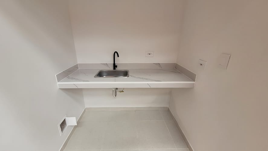 Bodega en arriendo en Zona Centro, Madrid, 750 m² · foto 10 de 24