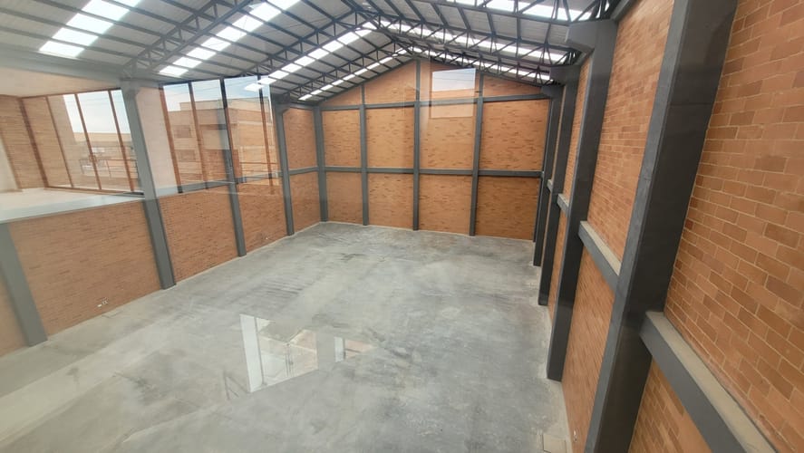 Bodega en arriendo en Zona Centro, Madrid, 750 m² · foto 6 de 24