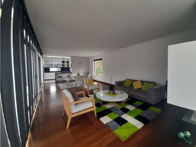 Casa de 3 alcobas en venta en San Rafael, La Calera, 332 m² · foto 2 de 8