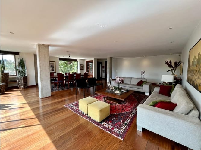 Apartamento de 3 alcobas en venta en Niza, Bogotá, 310 m² · foto 2 de 22