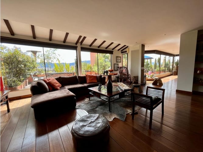 Apartamento de 3 alcobas en venta en Niza, Bogotá, 310 m² · foto 4 de 22
