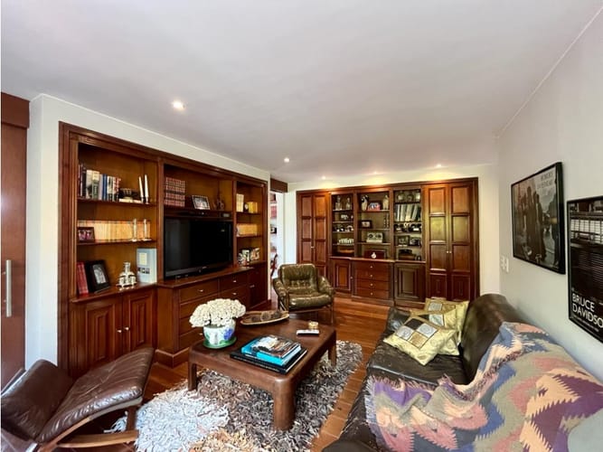 Apartamento de 3 alcobas en venta en Niza, Bogotá, 310 m² · foto 9 de 22
