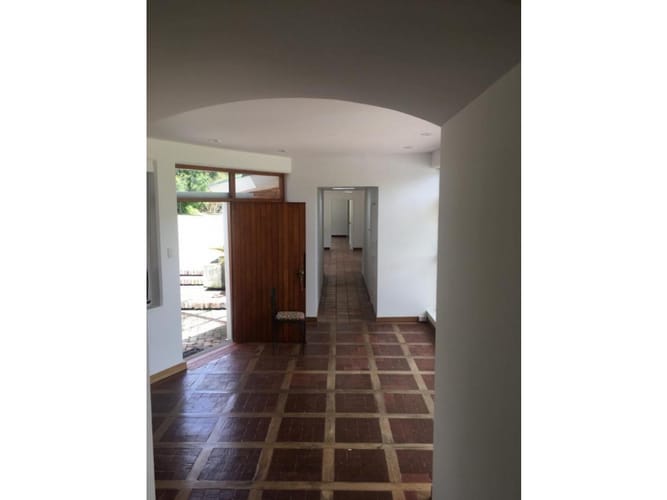 Casa de 4 alcobas en venta en Autopista Norte, Bogotá, 350 m² · foto 12 de 24