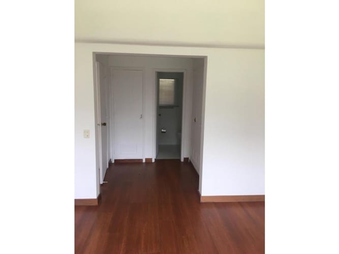 Casa de 4 alcobas en venta en Autopista Norte, Bogotá, 350 m² · foto 13 de 24