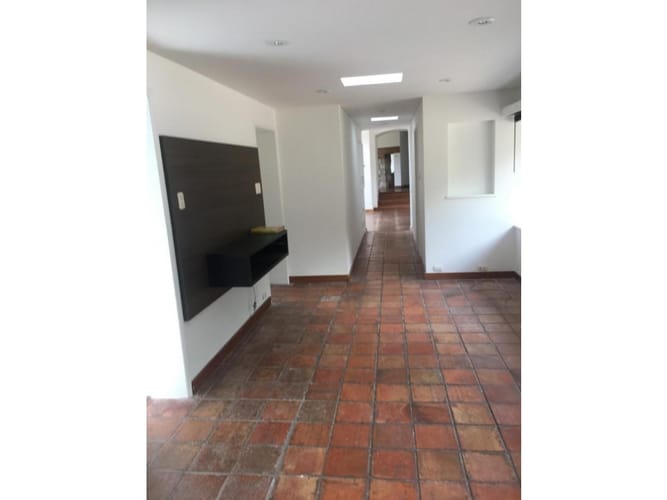 Casa de 4 alcobas en venta en Autopista Norte, Bogotá, 350 m² · foto 14 de 24