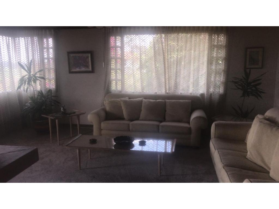 Casa en venta en San Jose De Bavaria, Bogotá · foto 3 de 24