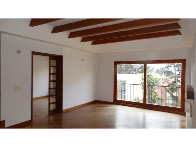 Casa de 3 alcobas en venta en Casa Blanca, Bogotá, 350 m² · foto 3 de 24