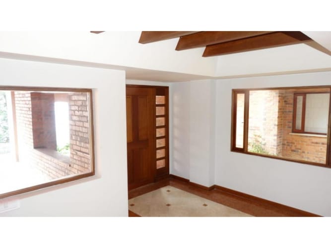Casa de 3 alcobas en venta en Casa Blanca, Bogotá, 350 m² · foto 10 de 24